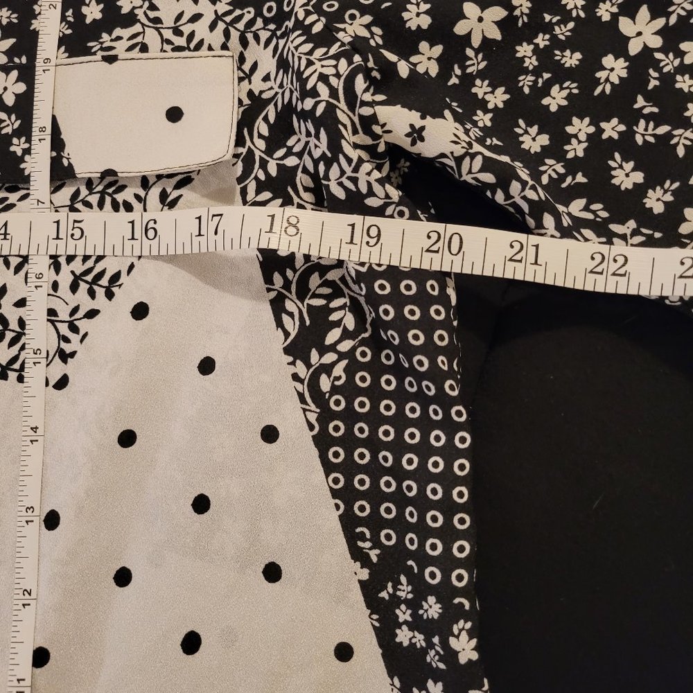 Nwot Floral Patchwork Blouse - image 5